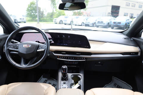 2024 Cadillac XT4 Premium Luxury