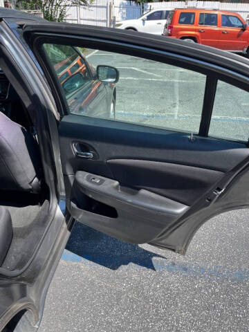 2013 Chrysler 200 Touring