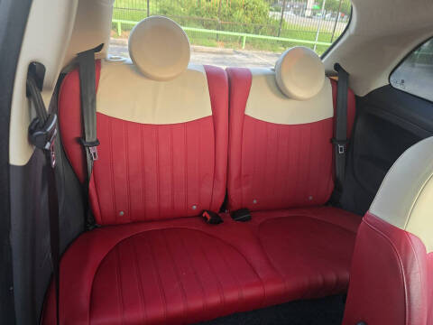 2013 FIAT 500 Lounge