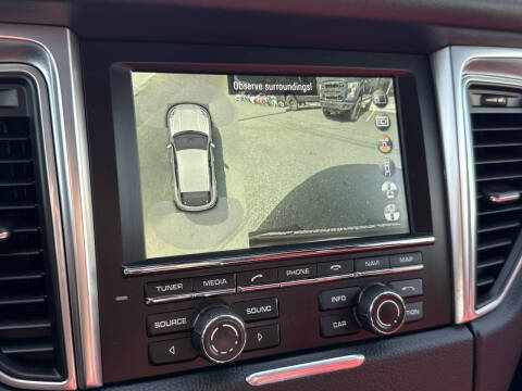 2016 Porsche Macan S