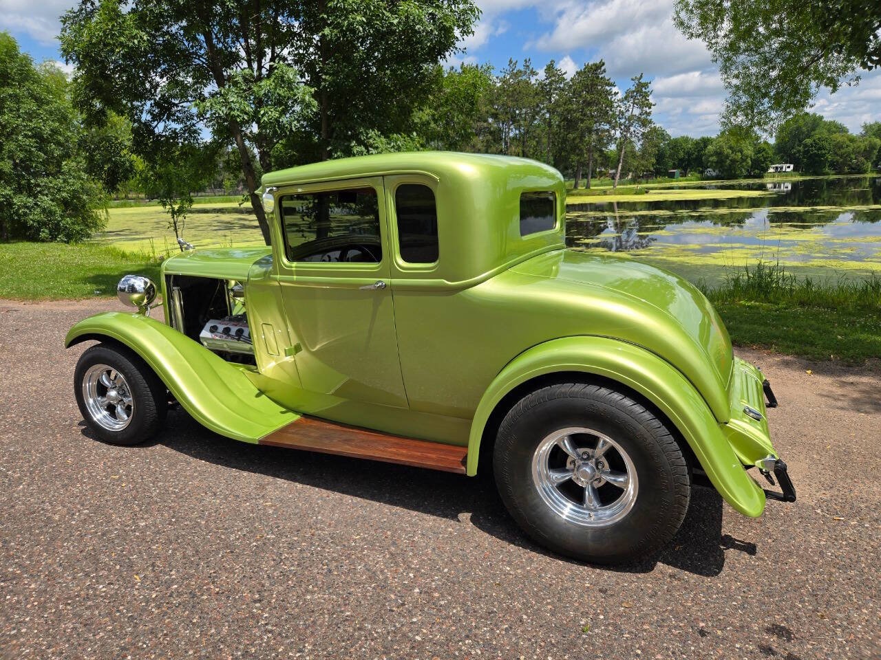 1930 Dodge 5-Window Coupe 20