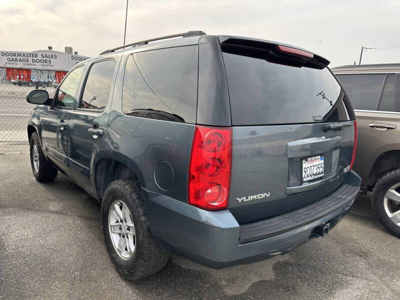 2008 GMC Yukon SLE