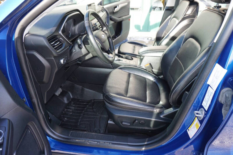 2022 Ford Escape SEL