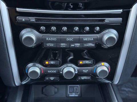 2019 Nissan Pathfinder SV