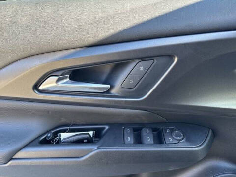 2025 Chevrolet Equinox EV LT 1