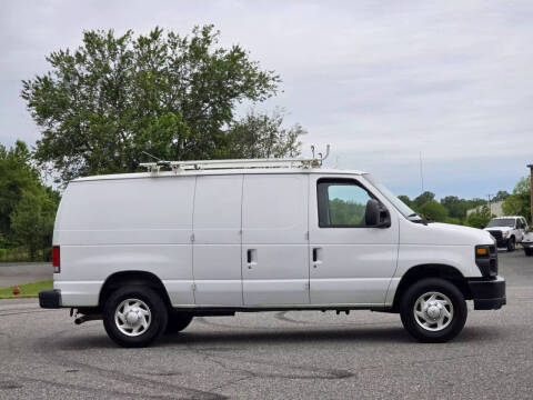 2014 Ford E-Series E-350 SD