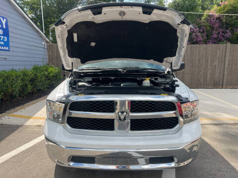 2017 RAM 1500 SLT