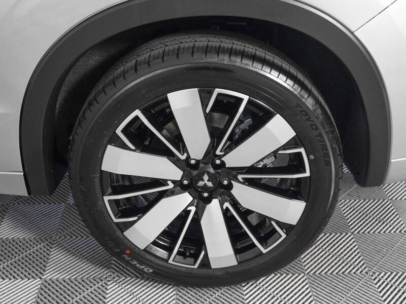 2026 Mitsubishi Outlander SEL