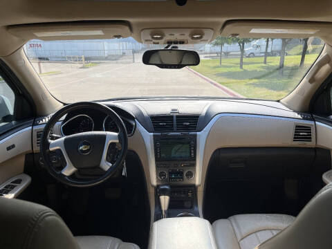 2011 Chevrolet Traverse LTZ