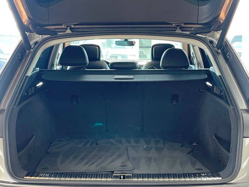 2019 Audi e-tron quattro Prestige