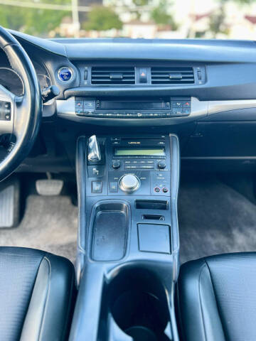 2011 Lexus CT 200h Premium