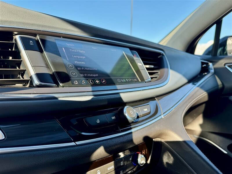 2020 Buick Enclave Essence