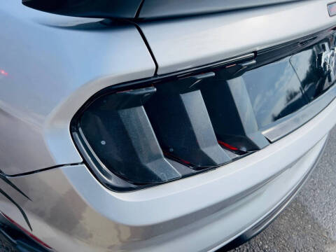 2015 Ford Mustang V6
