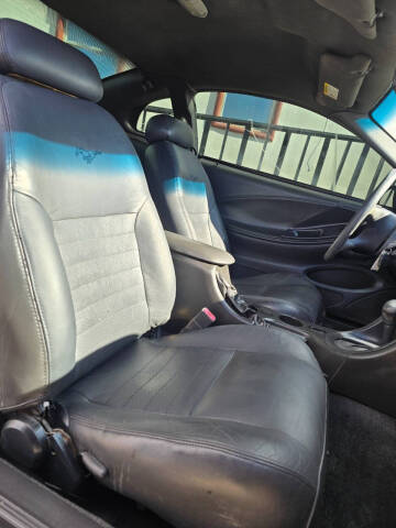 2004 Ford Mustang GT Deluxe