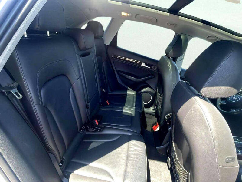 2016 Audi Q5 2.0T quattro Premium Plus