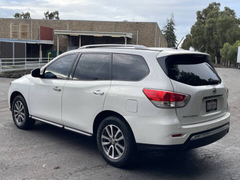 2013 Nissan Pathfinder SV