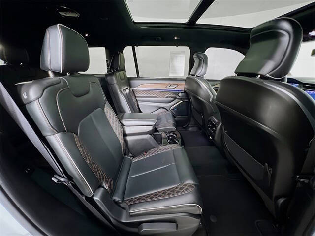 2023 Jeep Grand Cherokee L Summit