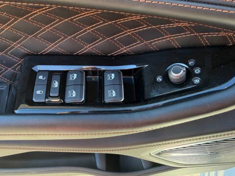 2022 Jeep Grand Cherokee Summit Reserve