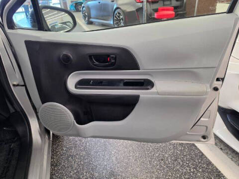 2013 Toyota Prius c One