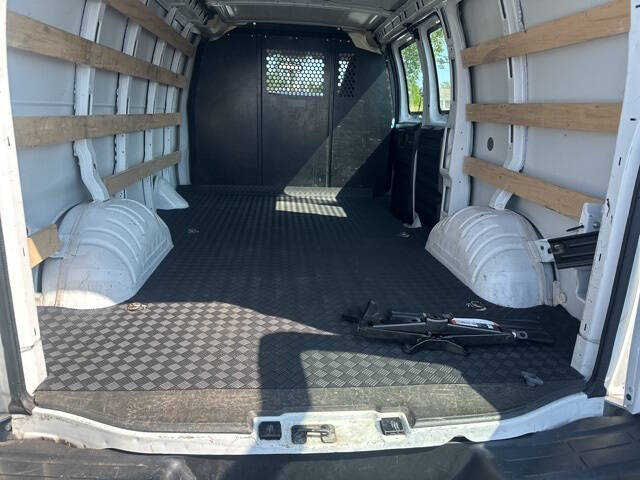 2023 GMC Savana 2500