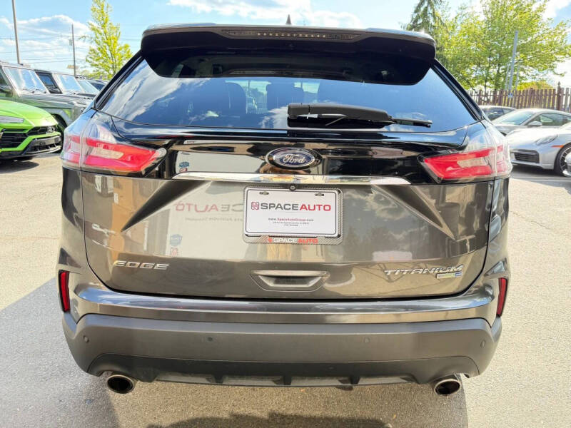 2019 Ford Edge Titanium