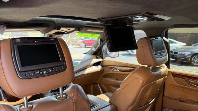 2017 Cadillac Escalade ESV Platinum