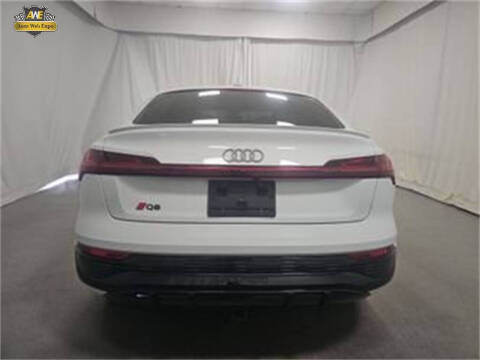 2024 Audi Q8 Sportback e-tron quattro Premium Plus S line