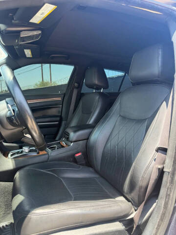 2019 Chrysler 300 C