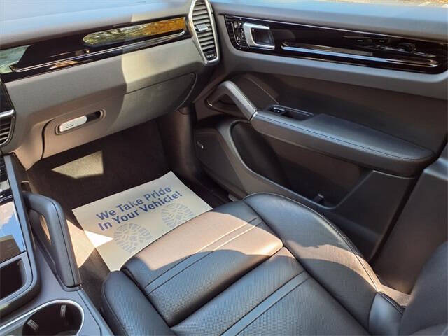 2020 Porsche Cayenne Coupe