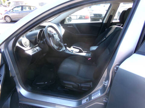 2013 Mazda MAZDA3 i Touring