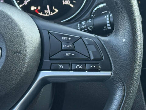 2017 Nissan Rogue Sport SV