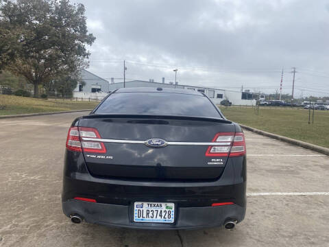 2014 Ford Taurus SEL