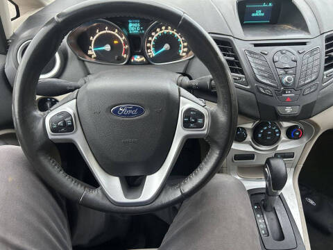 2016 Ford Fiesta SE