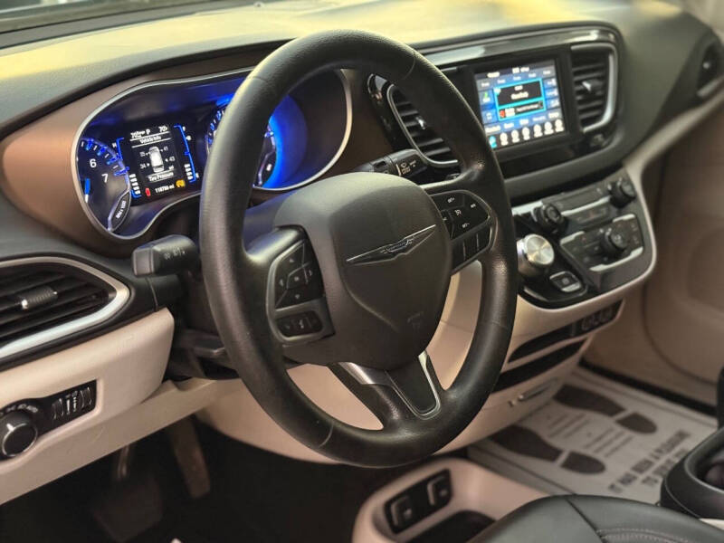 2021 Chrysler Voyager LXi