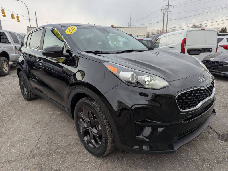 2022 Kia Sportage for sale at Summit Motors LLC in Wayne MI