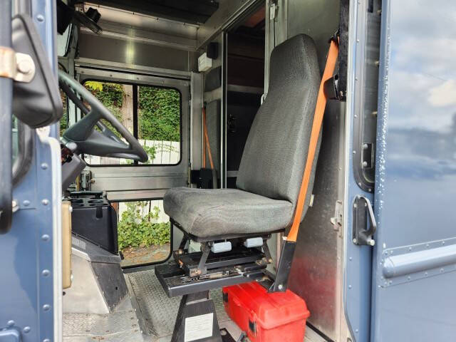 2020 Freightliner MT45 Chassis