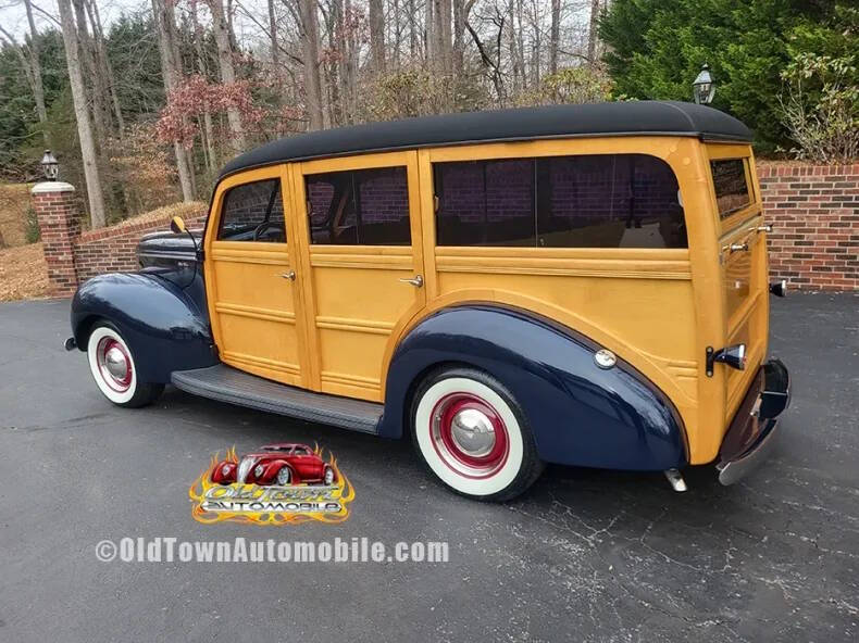 1940 Ford Deluxe