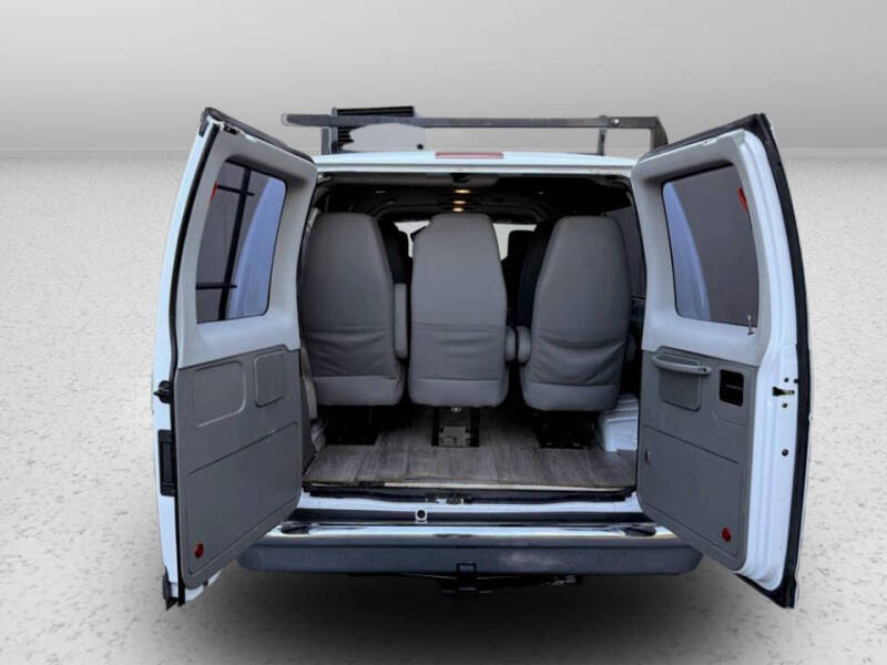 2014 Ford E-Series E-150 XLT