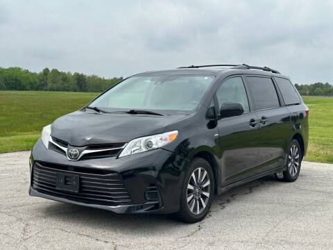 2018 Toyota Sienna for sale at Cartex Auto in Houston TX