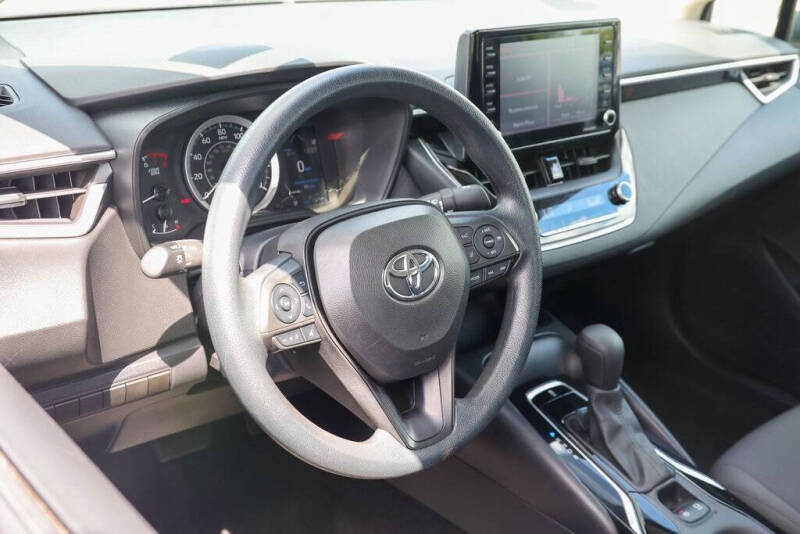 2022 Toyota Corolla LE