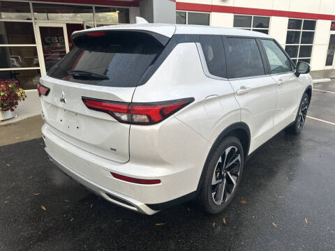 2024 Mitsubishi Outlander SE Black Edition