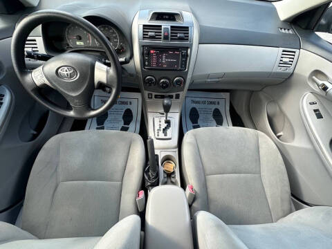 2013 Toyota Corolla LE