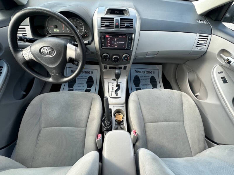 2013 Toyota Corolla LE