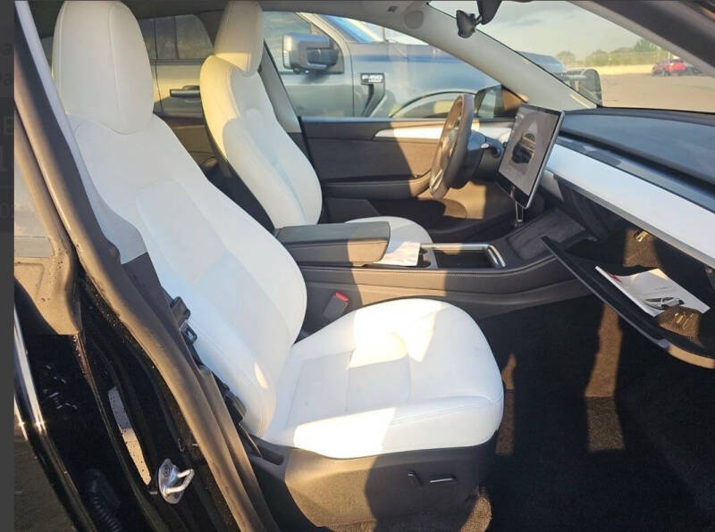 2025 Tesla Model Y Performance