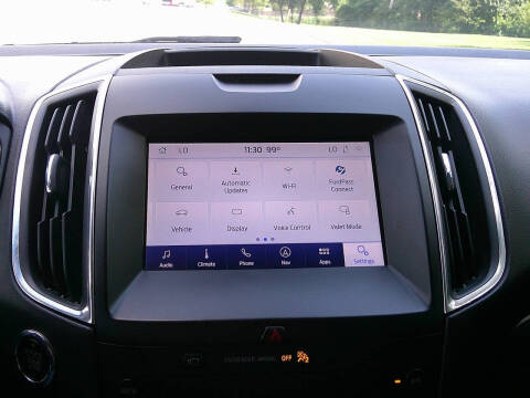 2020 Ford Edge Titanium