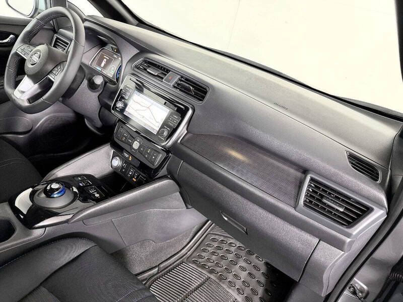 2019 Nissan LEAF SV