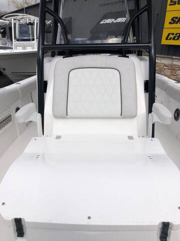 2023 Seafox 268 Commander