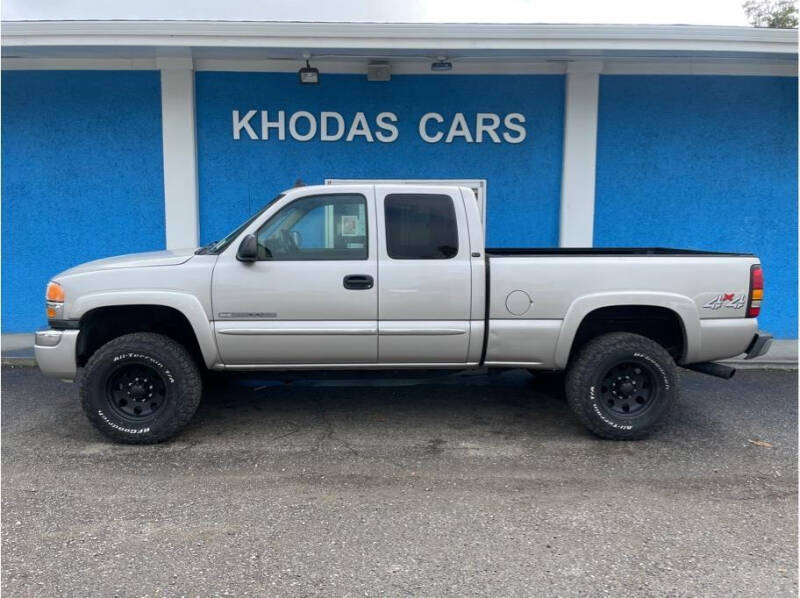 2006 GMC Sierra 2500HD for sale at Khodas Cars in Gilroy CA