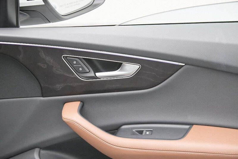 2023 Audi Q8 quattro Premium Plus 55 TFSI