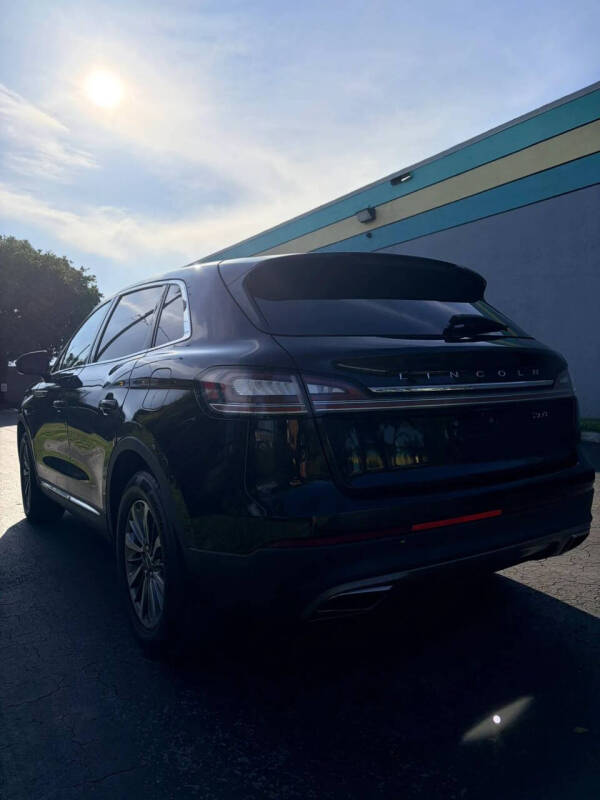 2019 Lincoln Nautilus Select